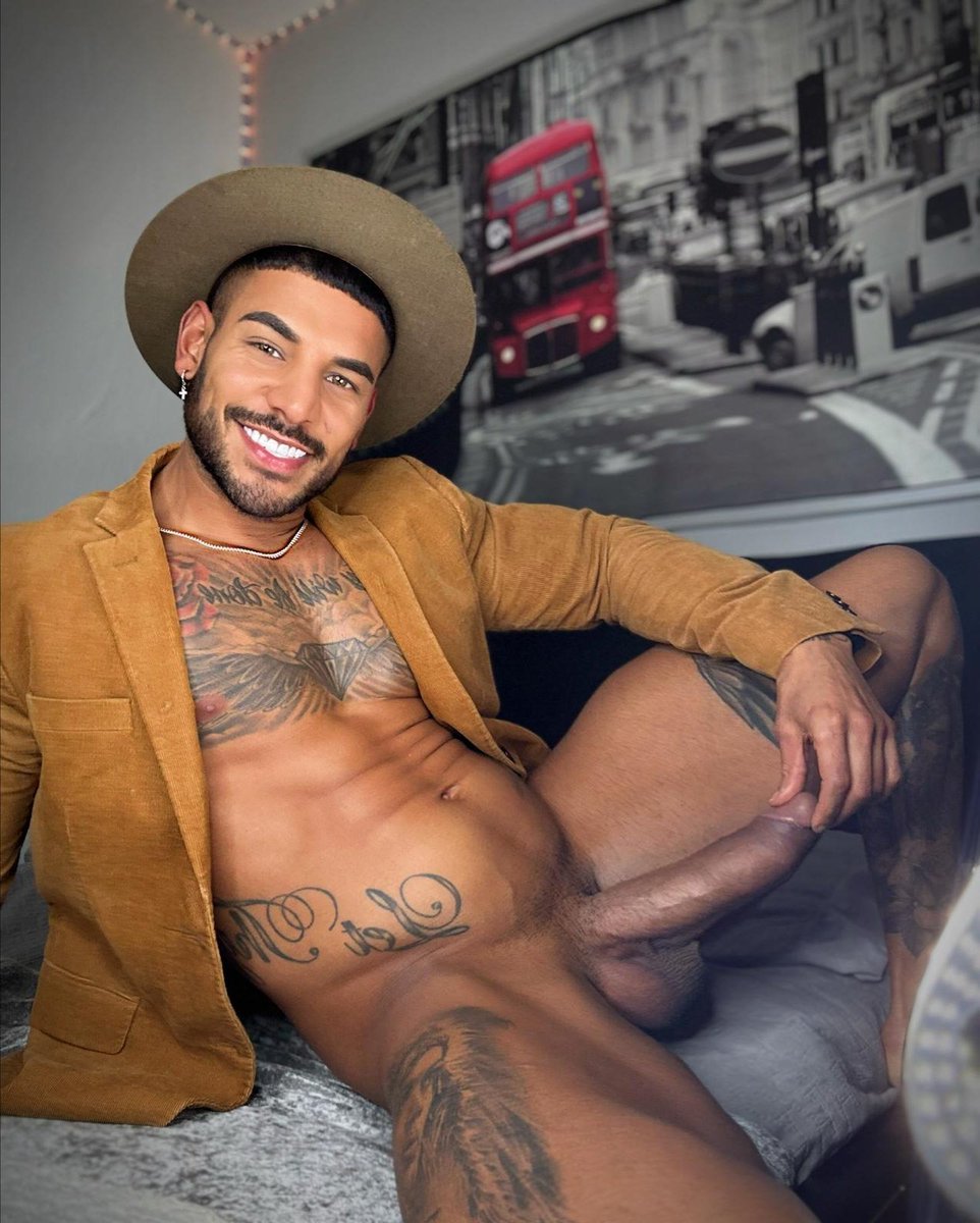 I am Mr exotic tweet media