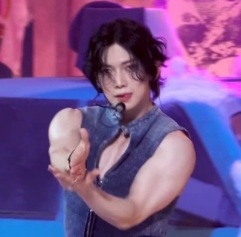 yeosang - ISFJ - i’m so fucking jacked