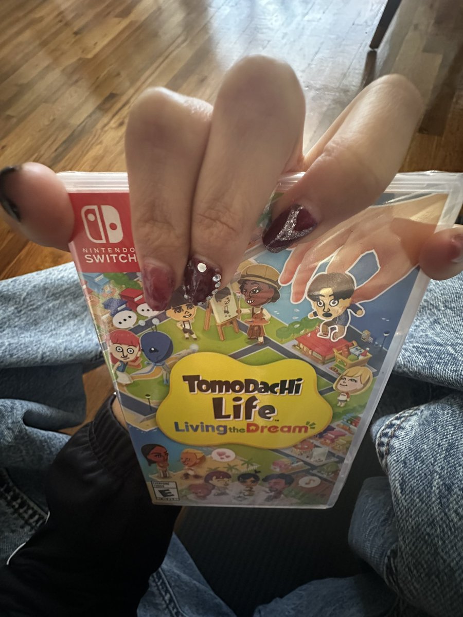 gigi ⚢ i love valerie tweet media