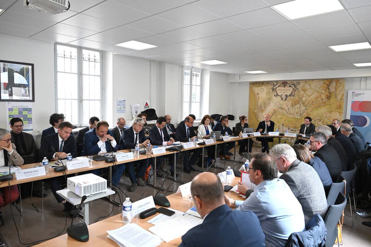 Clément Beaune tweet media