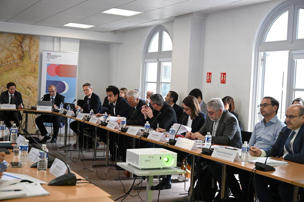 Clément Beaune tweet media