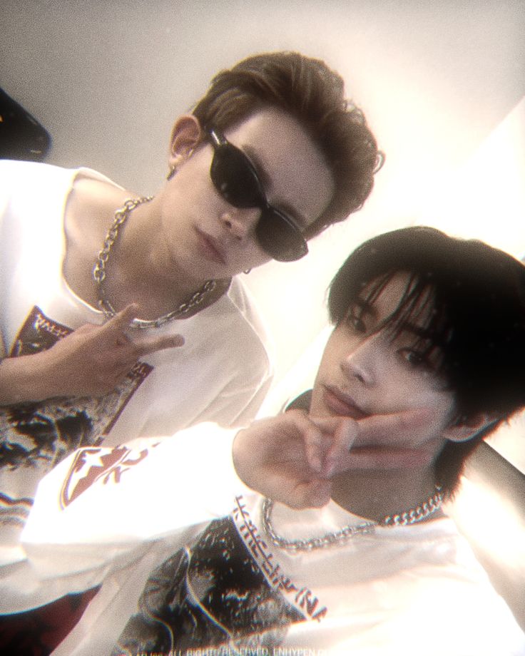 ENHYPEN IS 7 tweet media