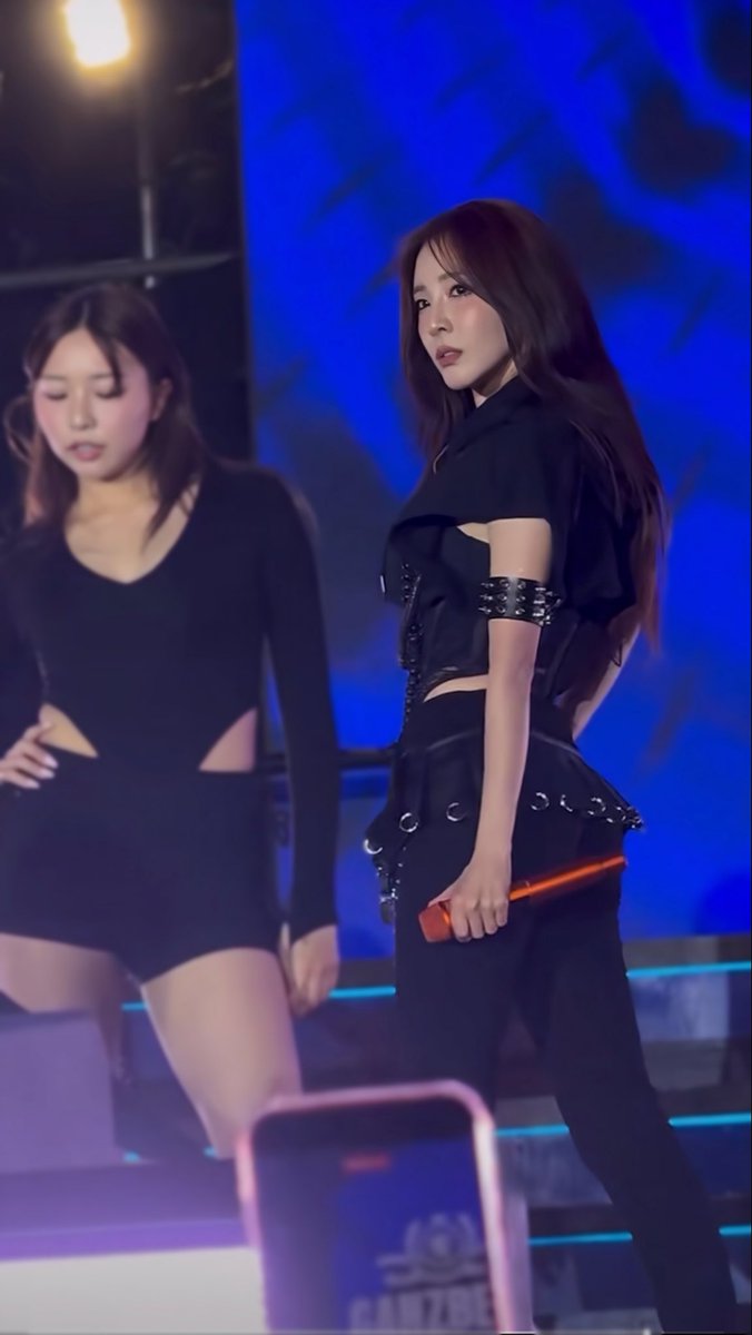 Krap_araD's tweet image. 🖤Pretty Rock Girl🖤
#sandara #SuperIdolDARAinSIEMREAP