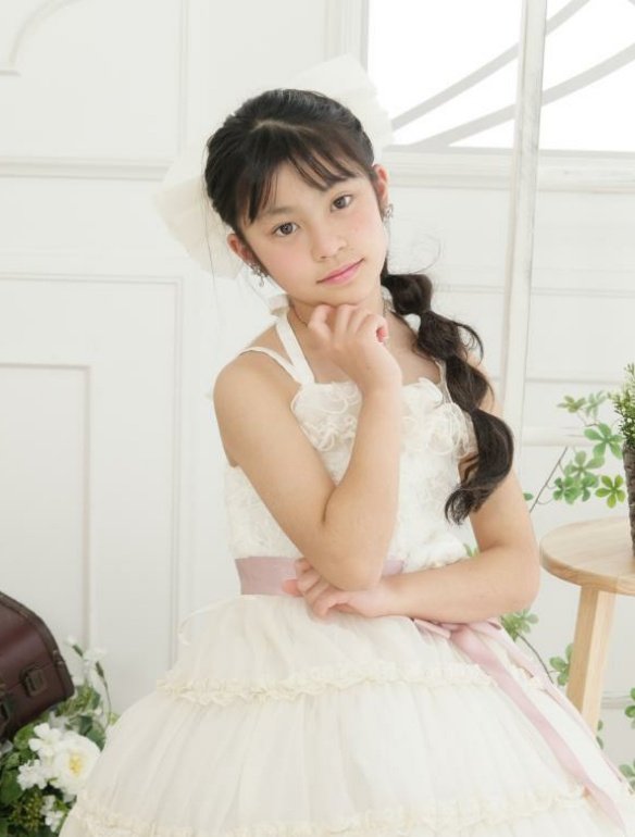 karen3572's tweet photo. 2025年10月
#9歳 のお誕生日に撮影した写真💖
この時は脚を骨折中でした😆

#スタジオアリス
#テアトルアカデミー名古屋校 
#テアトルアカデミー
#キッズモデル #子役
#アイドル になりたい
#ミュージカル に出たい
#kidsmodel #9yearsold 
I wanna be an ##idol and a ##musicalactor https://t.co/gVUVU5ijPz