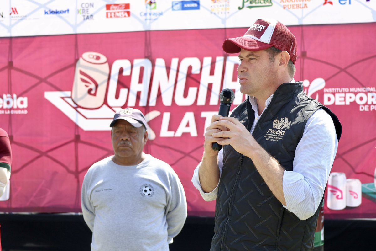 DeportePue's tweet photo. ¡Así se vive la participación ciudadana!

En las canchas de la U.H. Rivera Anaya, vecinas y vecinos llegaron para sumarse a la recolecta de latas, del programa #CanchasXLatas.

Seguimos construyendo una capital más limpia y participativa en la mejora de los espacios deportivos. https://t.co/REoFFgh0AN