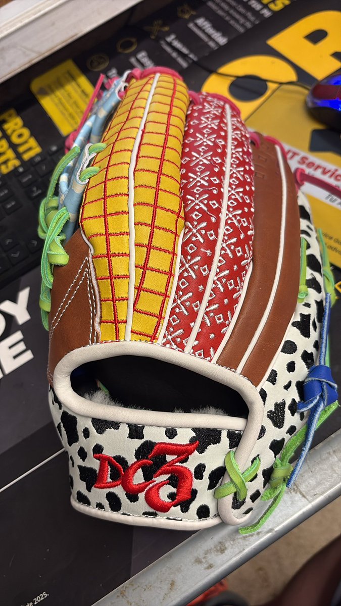 Cats Chat tweet media