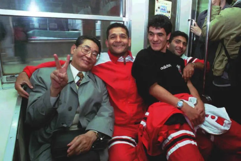 River 90s tweet media