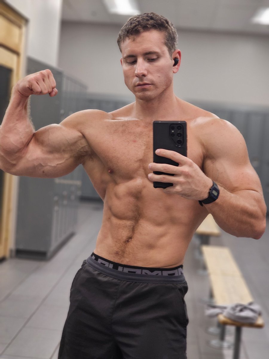 DerrickHenryFit's tweet image. Muscle time #muscle #bodybuilding