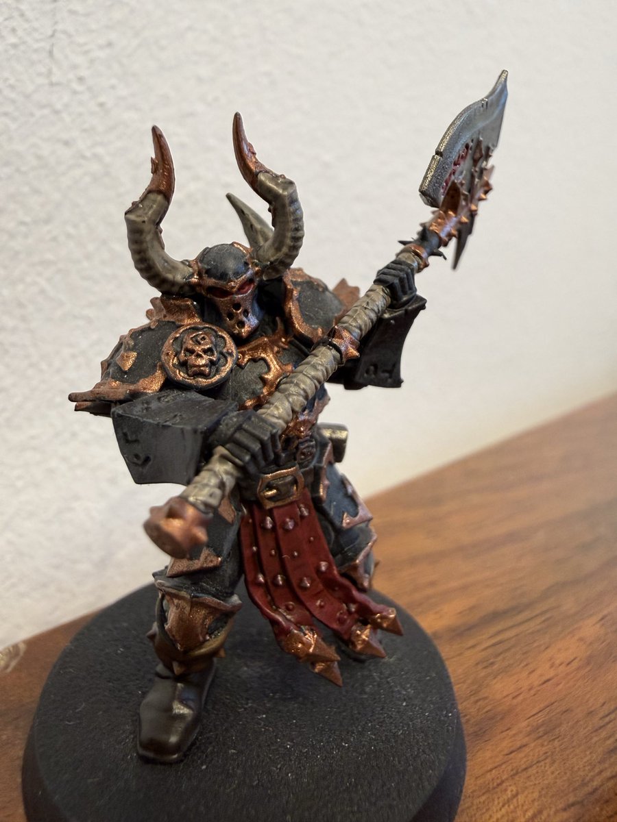 slawekauo tweet media