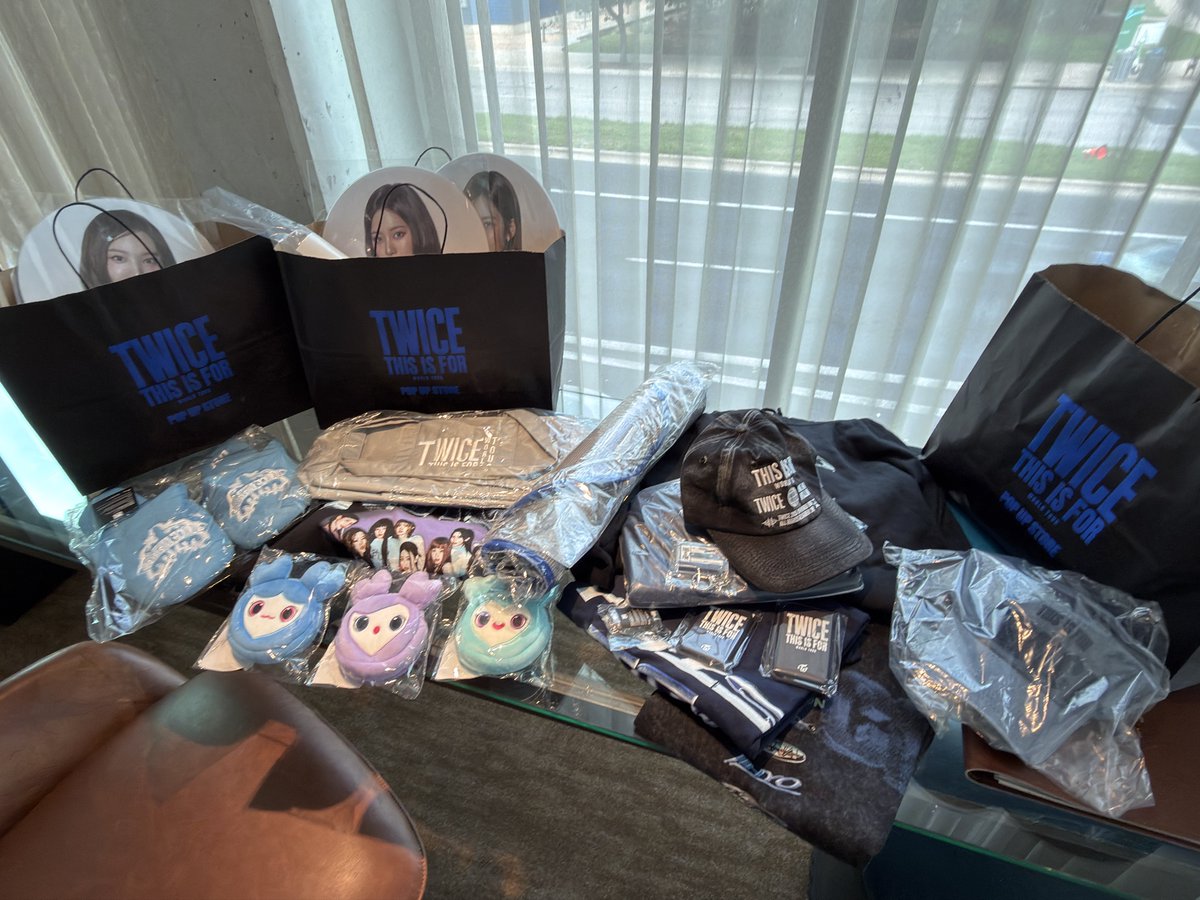 Just some guy 🙋‍♂️ tweet media