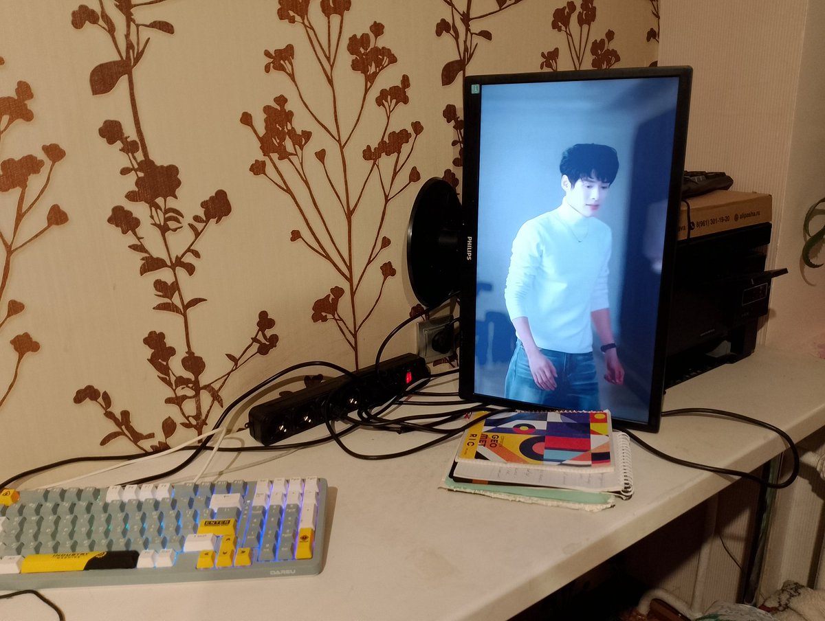 979f5f97d71e9d87fa7e882a1d878997 tweet media