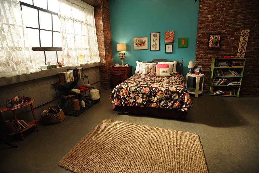 tvsetarchive's tweet photo. Jessica Day's bedroom in New Girl

via: Architectural Digest https://t.co/3Tl6wwHQLH
