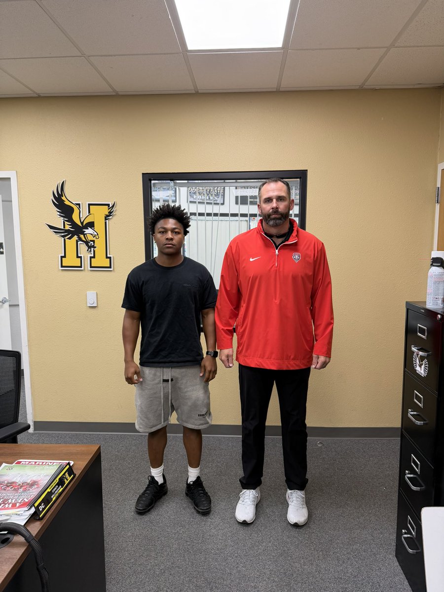 shamuswright21's tweet photo. Appreciate you @Beau_Davidson for stopping by today to talk!!!🫡🤞🏾 https://t.co/P39wX4uPri