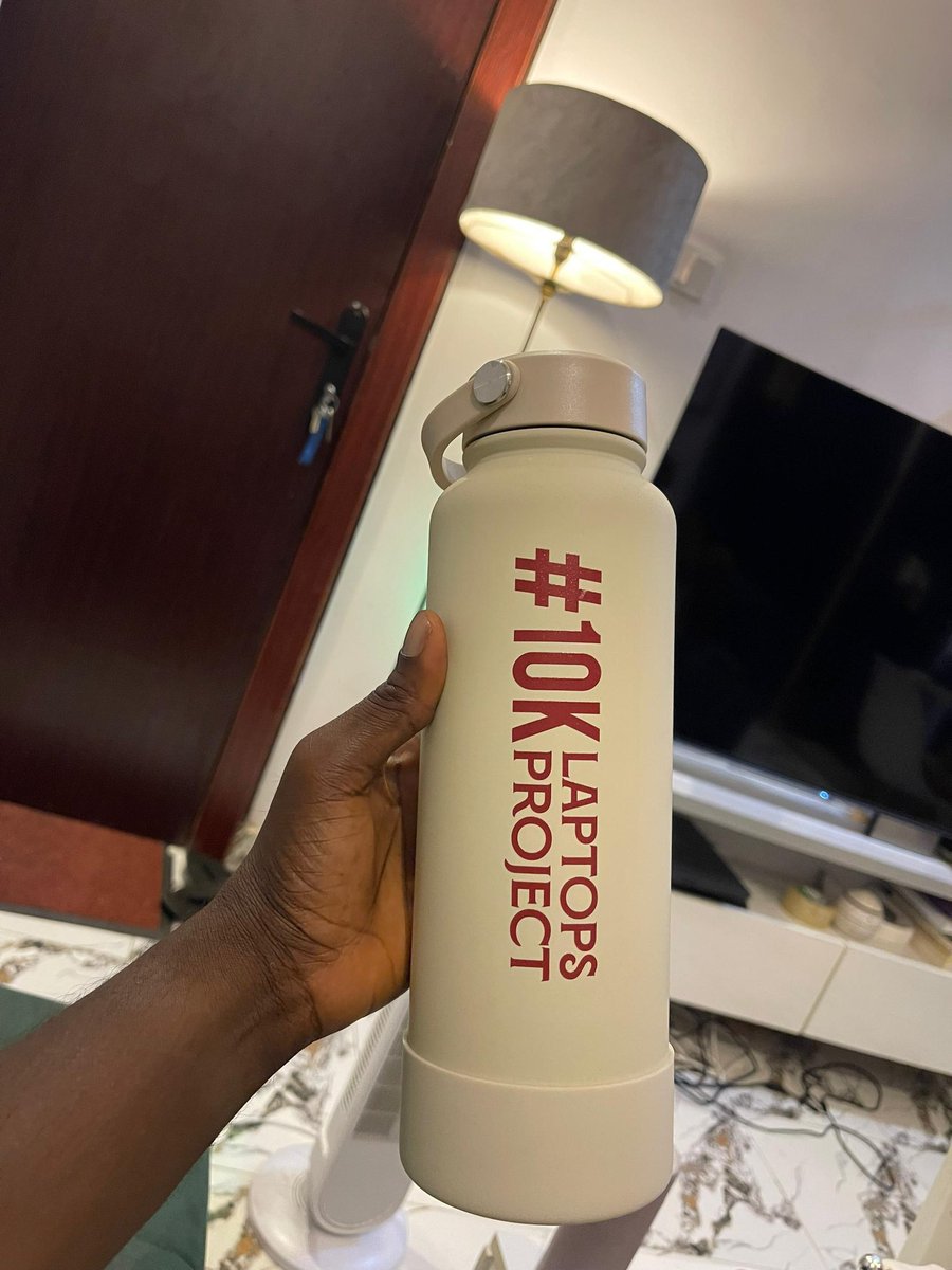 Val Gadgets tweet media