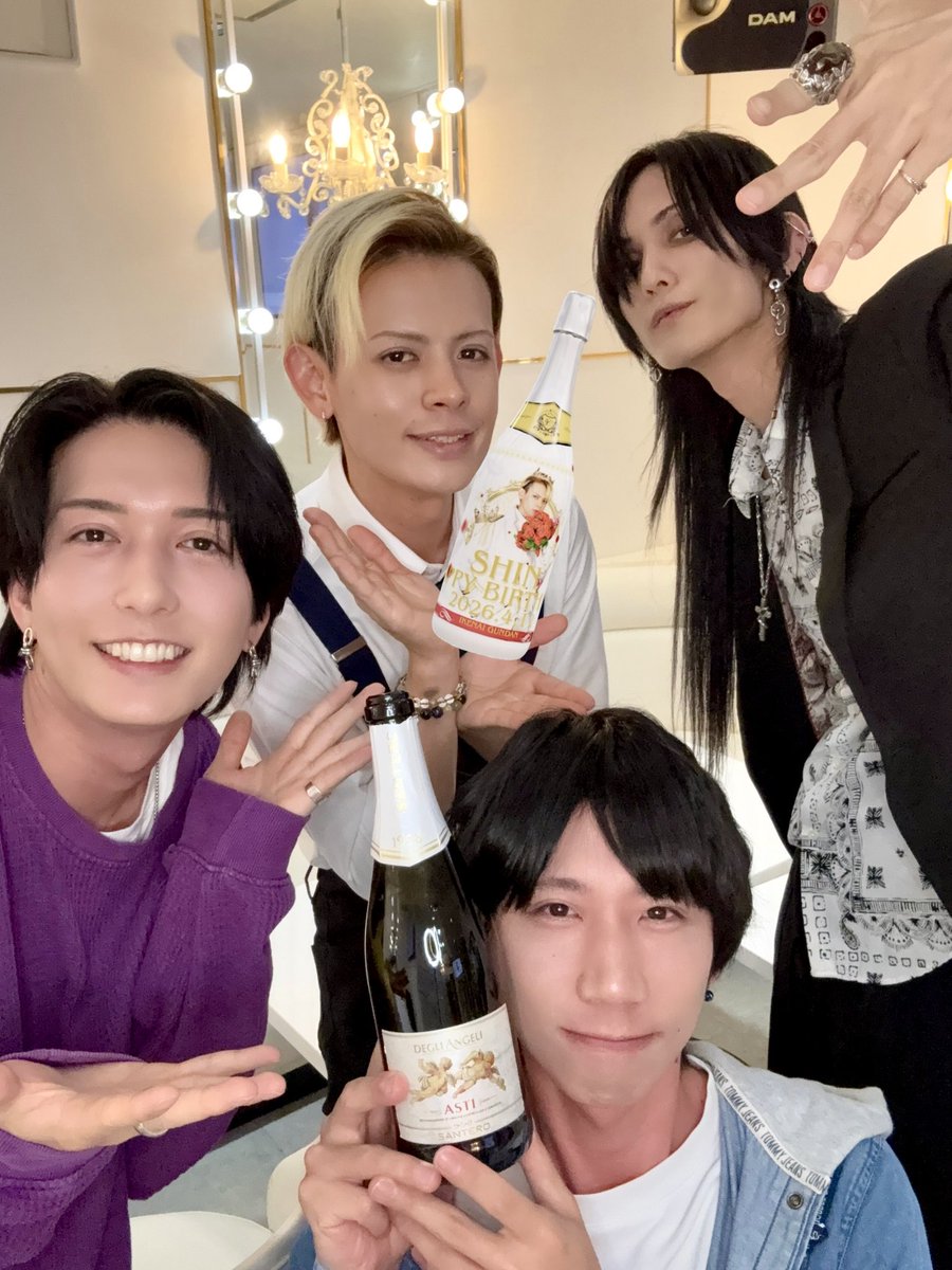 【イケナイ軍団】4月26日カイ生誕祭🎂 tweet media