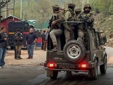 Drishti_K47's tweet image. Day 1/7 ||  Never Forget | Never Forgive

It’s been almost a year since the #PahalgamAttack, an attack that took innocent lives and left permanent scars in the memories that will remain forever.

As time passes, memories may fade for many. 

But we cannot allow that to happen.