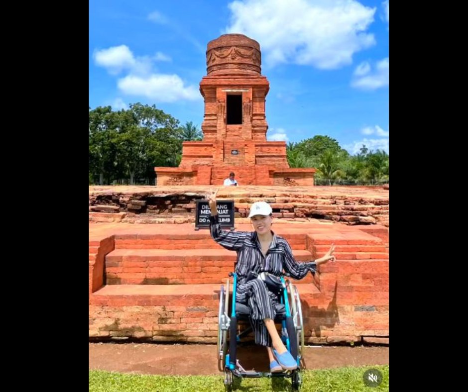 SPINALpedia's tweet image. Nur Ayuni Harahap, a paraplegic from Indonesia, shares her life on her social media.

"Life is a journey; I am simply sharing it from my perspective. I am a survivor of a spinal cord injury (SCI)."

instagram.com/nurayuniharaha…

#Indonesia #paraplegic #spinalcordinjury