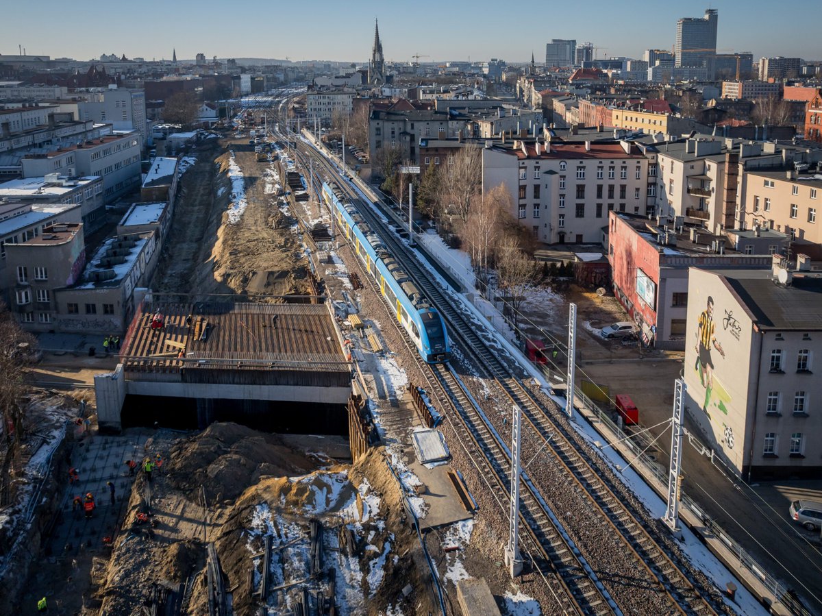 legal YIMBY alien tweet media