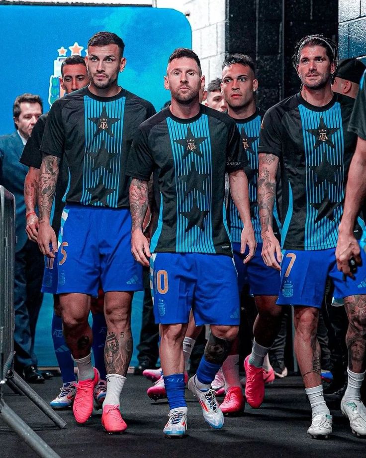 𝕬𝕴𝖅𝕰𝕹 🇸🇳🦅🌊 tweet media