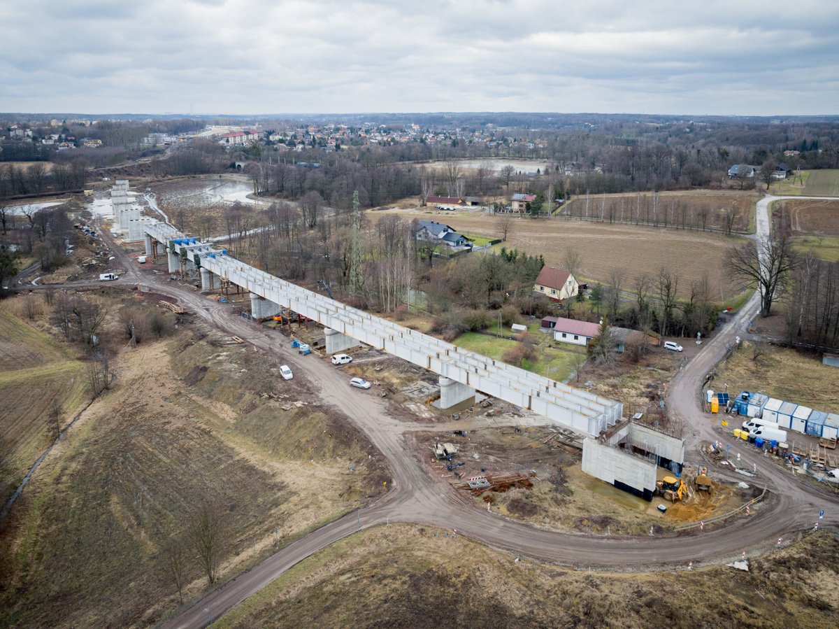 legal YIMBY alien tweet media