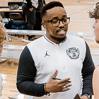briankcrawford5's tweet image. LOVE what YOU do.. Keep Chasing GREATNESS in all you “GET TO DO” @BallersnationA 

Look yourself in the mirror🪞and ask yourself EVERYDAY.. Did YOU🫵 get better today❓ - Kobe Bryant

              #BeELITE #BeGREAT   
                #TrustThePROCESS

Year2️⃣3️⃣⚫️🔵