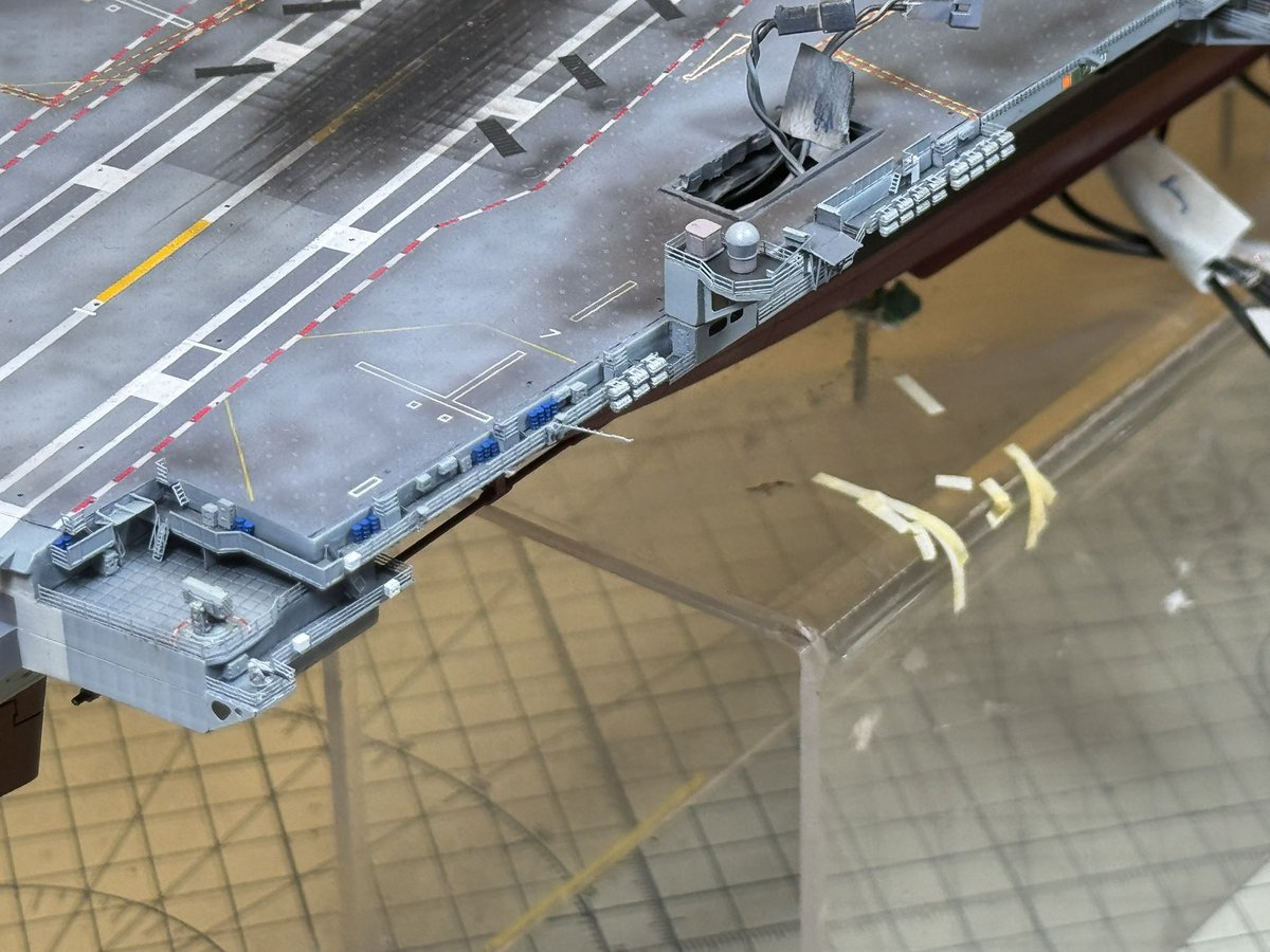 SHOKAKU_NANODAA's tweet photo. Starboard completed.
#scalemodel #艦船模型 #700艦船 #艦船 #船模 #模型製作 #軍事模型 #模型 #微縮模型 #modelwork #modeling #ships #shipmodel #militarymodel #miniaturemodel #700スケモ #700scale #modelship #USN #modelshipbuilding #scalemodelling #shipmodel #shipmodeling https://t.co/eWuwRgW3FX