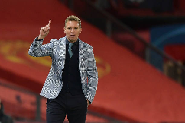 Cantona Collars AKA Larry tweet media