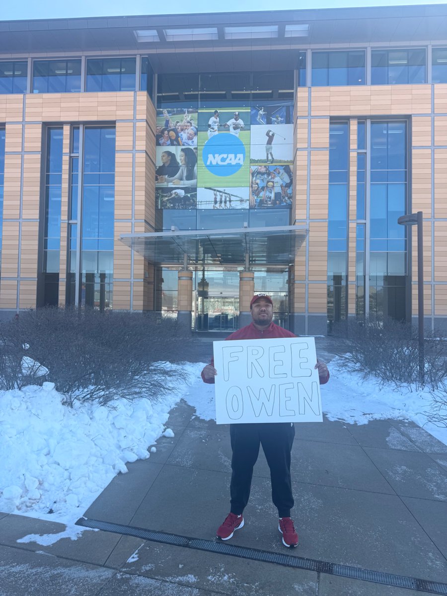 J🅿️ tweet media