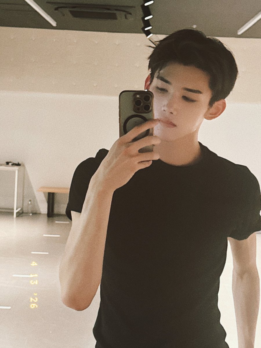 GB. DNI 😿 tweet media