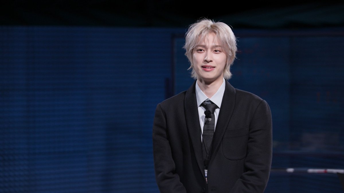 jooyeonsfan's tweet photo. Gaon is set to be one of the official casts of JTBC’s new variety show “할루시네이션 : 해고 전쟁 (Hallucination: Dismissal War)”. First episode will be broadcasted on April 18 at 5pm kst. 

The core of the program is said to be the 'AI vs. Human' showdown.

“It is a survival brain game that asks whether human judgment and intuition are still valid. AI that quickly provides the answer, versus humans who judge by doubting and twisting the truth.”

https://t.co/O24TxFVSae
