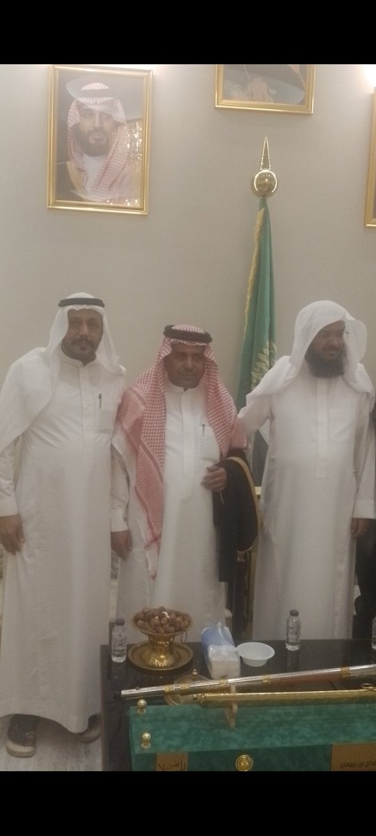 الشيخ مفرح علي ابو المهادي القحطاني والشيخ صالح النفيعي( ابو عتيبه) والمؤرخ محمد غالي الترجمي