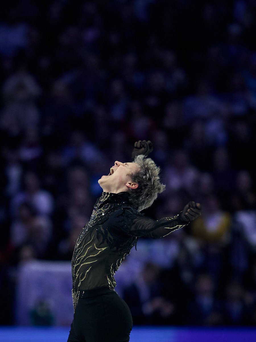 miriam☆ MISSES 5SOS (@_lonelyxheart_) on Twitter photo 