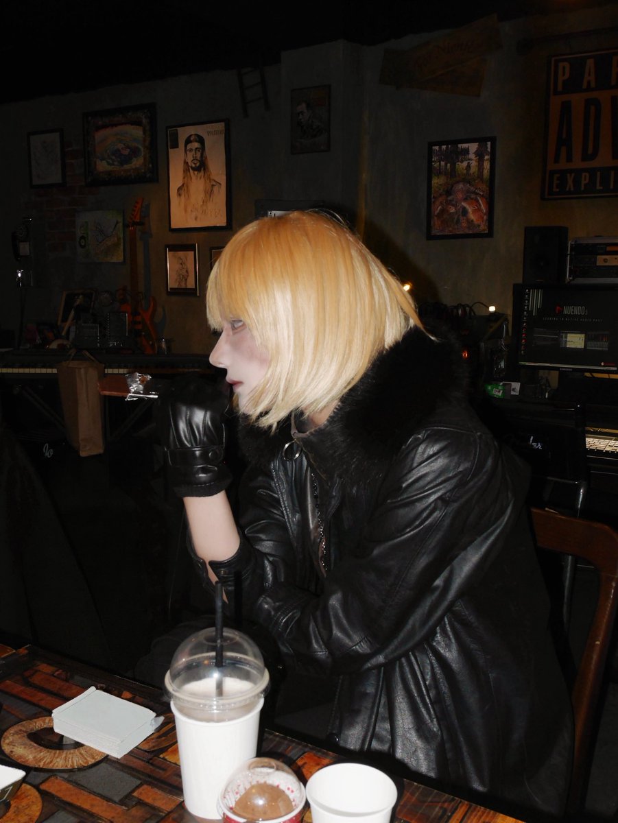 M (@seeeyatom) on Twitter photo 