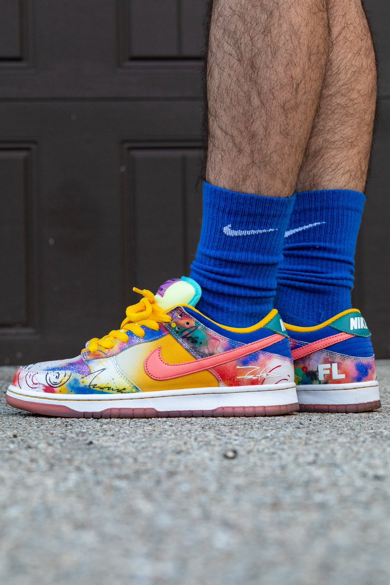 rchrd_305's tweet image. Yesterday’s #kotd is the 2024 Nike SB Dunk Low Futura Laboratories ‘Sunblush’ Friends and Family.

#nikesb #dunks #SnkrsLiveHeatingUp #snkrskickcheck #nike #nikeair #jumpman #dunk #sneaker #sneakerhead #sneakers