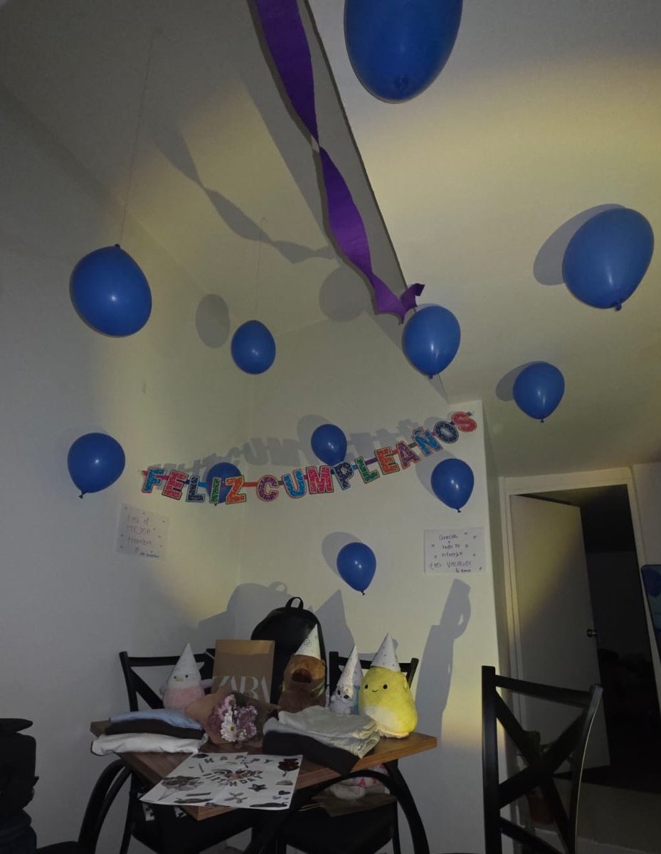 Fridaa_tr's tweet photo. Festejando la vida de mi vida❤️🧸 https://t.co/TPUDC0XCtW