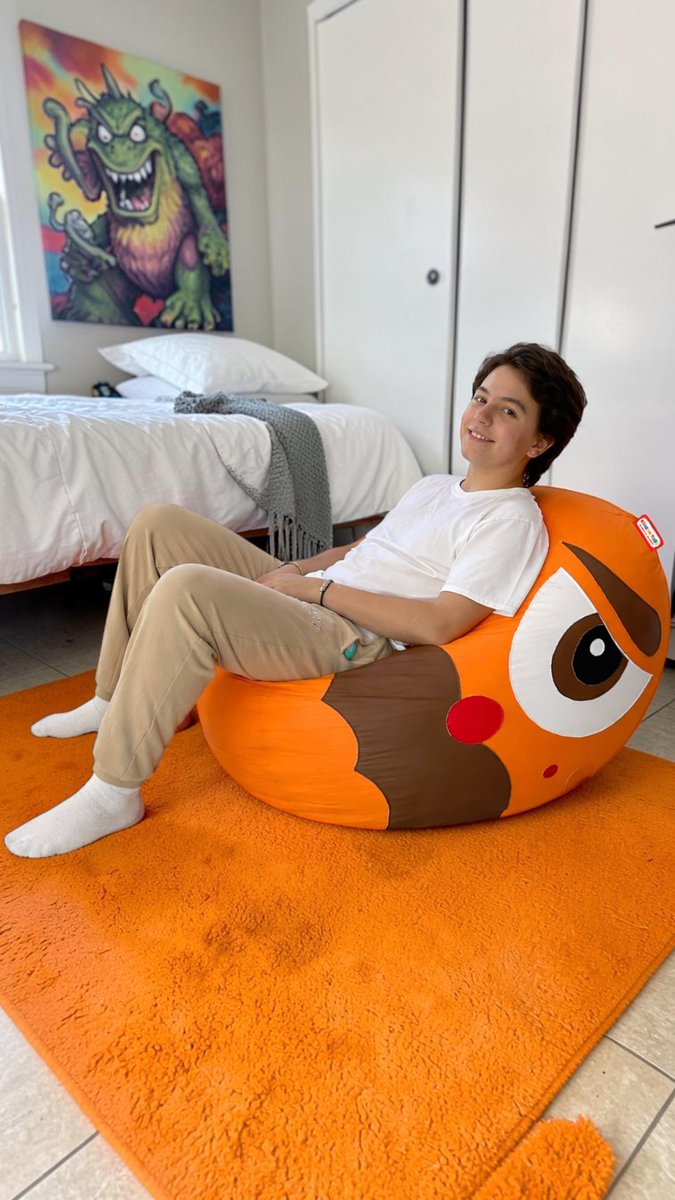 mundopuff's tweet photo. ¡Bigote, monstruos y muuucha comodidad!  Puff Monster Orangemoustache.
 Diseño simpático y original que se convierte en el favorito de todos
 ¡Con envío a todo México!
 Informacion y compra en https://t.co/4rZbHGQxz7
#PuffMonster #puff #MundoPuffmexico #monstruo #divertidos https://t.co/Kx2IaorW7I