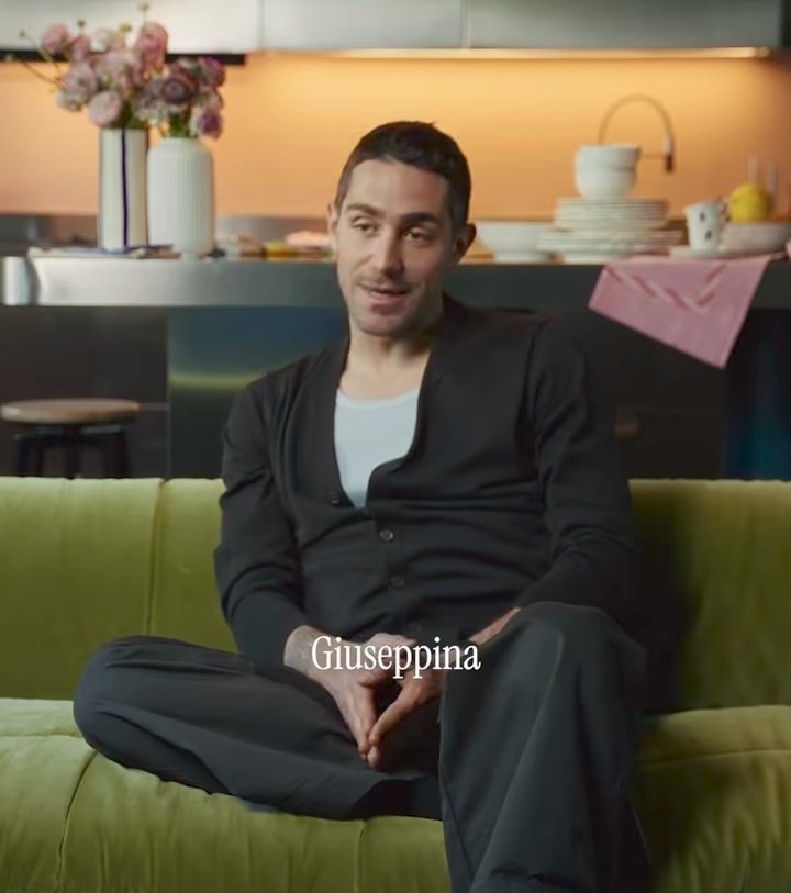 The Sky is green tweet media