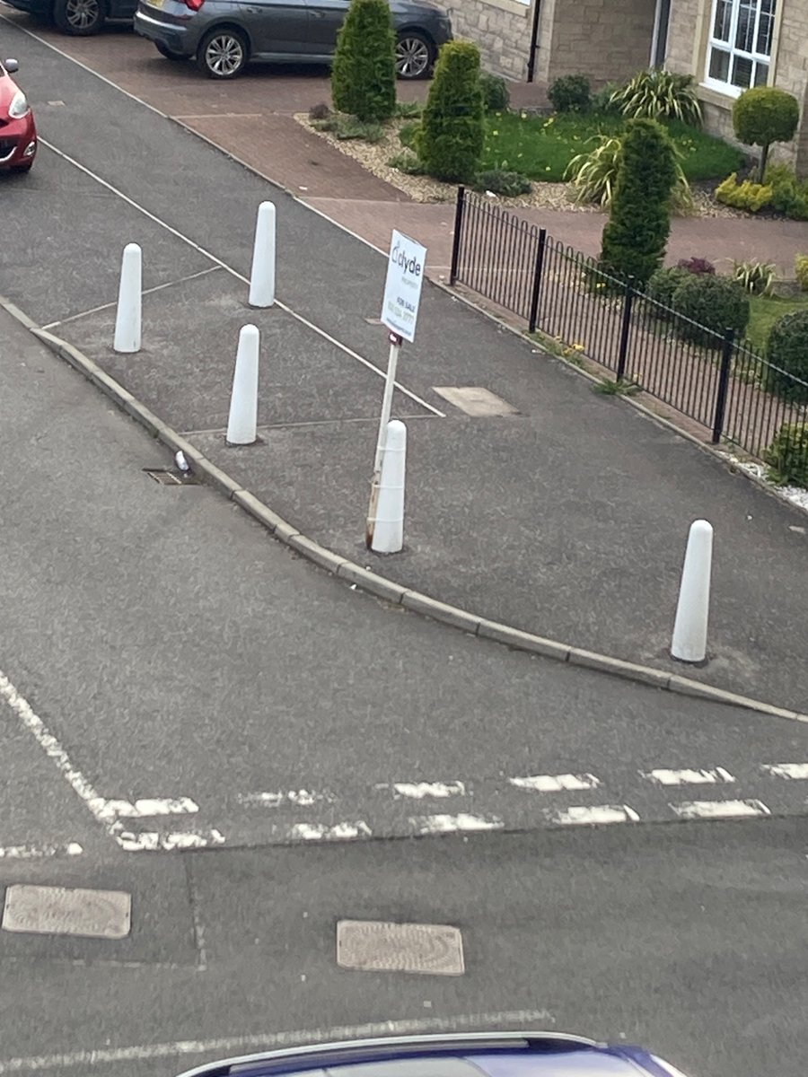 Oh no, it's X tweet media