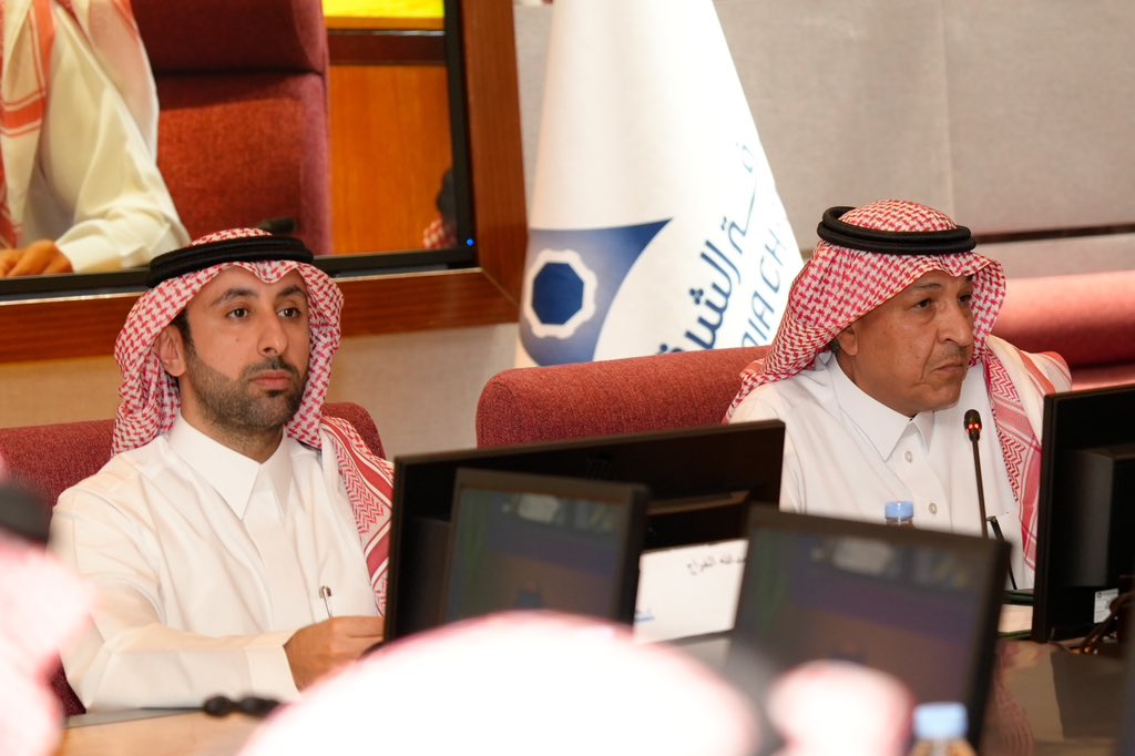 AsharqiaChamber's tweet photo. ونظمت الغرفة بالتعاون مع غرفة الرياض حلقة النقاش الخاصة بدراسة استراتيجية توطين المعرفة والخبرات لدى الكوادر المحلية وأثرها في أداء المنظمات السعودية استعداداً للدورة الثانية عشرة لمنتدى الرياض الاقتصادي بحضور عدد لافت من المختصين. https://t.co/RWegC8Yvbt