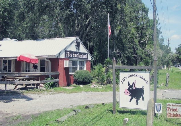 noaheverett's tweet photo. There used to be an all-you-can-eat BBQ joint on Johns Island called JB’s and I would give a body part to have it back…

Best fried chicken I ever had https://t.co/OVJmQ3DYsW