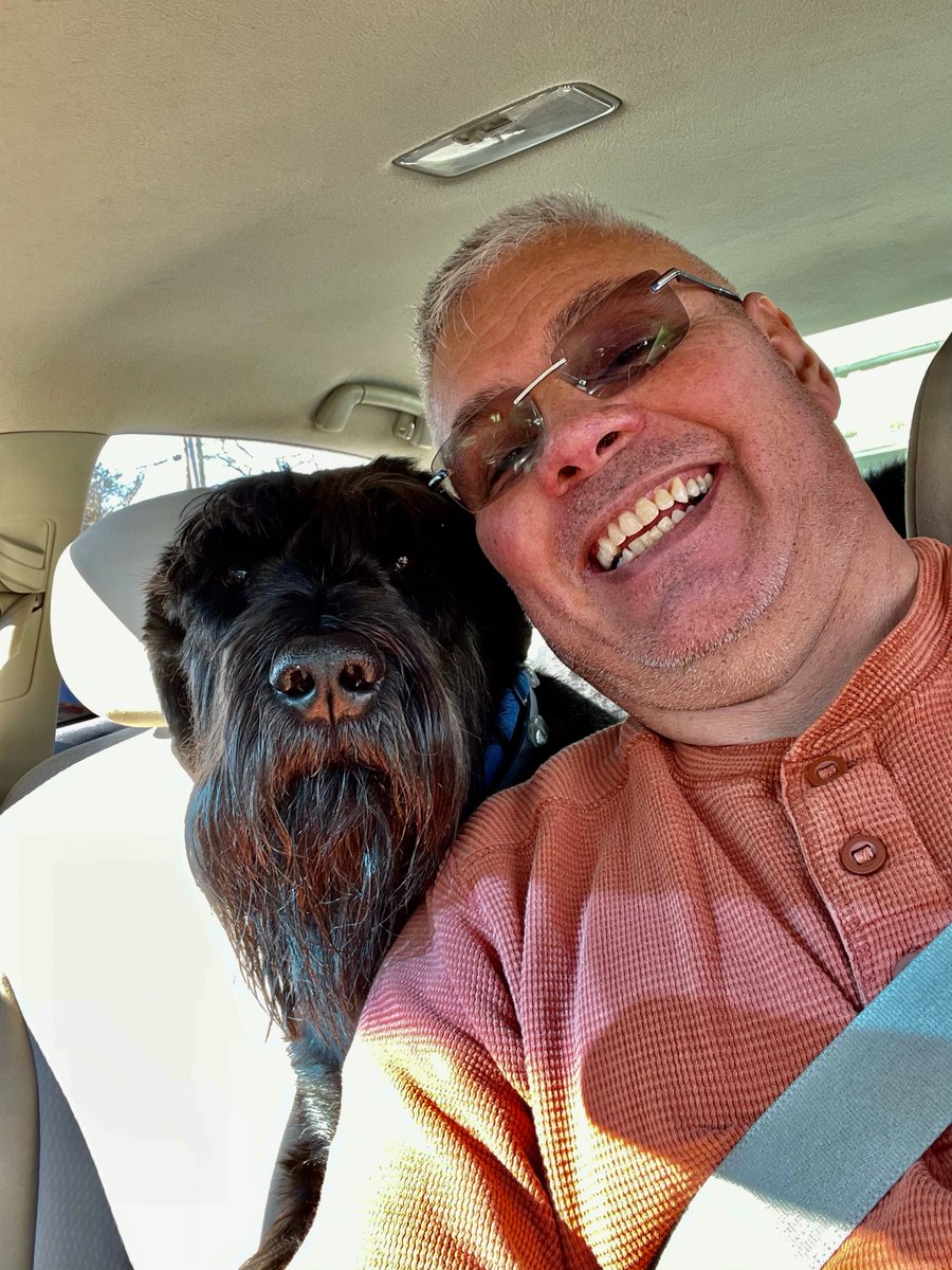 BernieSahadi's tweet photo. @j0ker937 My boy Porthos a Giant Schnauzer. He passed away this past Jan at 10 1/2 years. I needed him more than I knew. He helped me when I came home from Afghanistan. I rely on his brother now. This doggie and did everything together; golfing, sleeping, walking, and road trips. https://t.co/PBwOB6CT0F