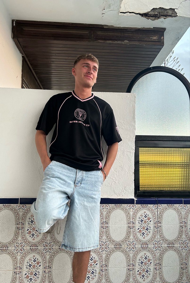 Owen🇬🇧 tweet media