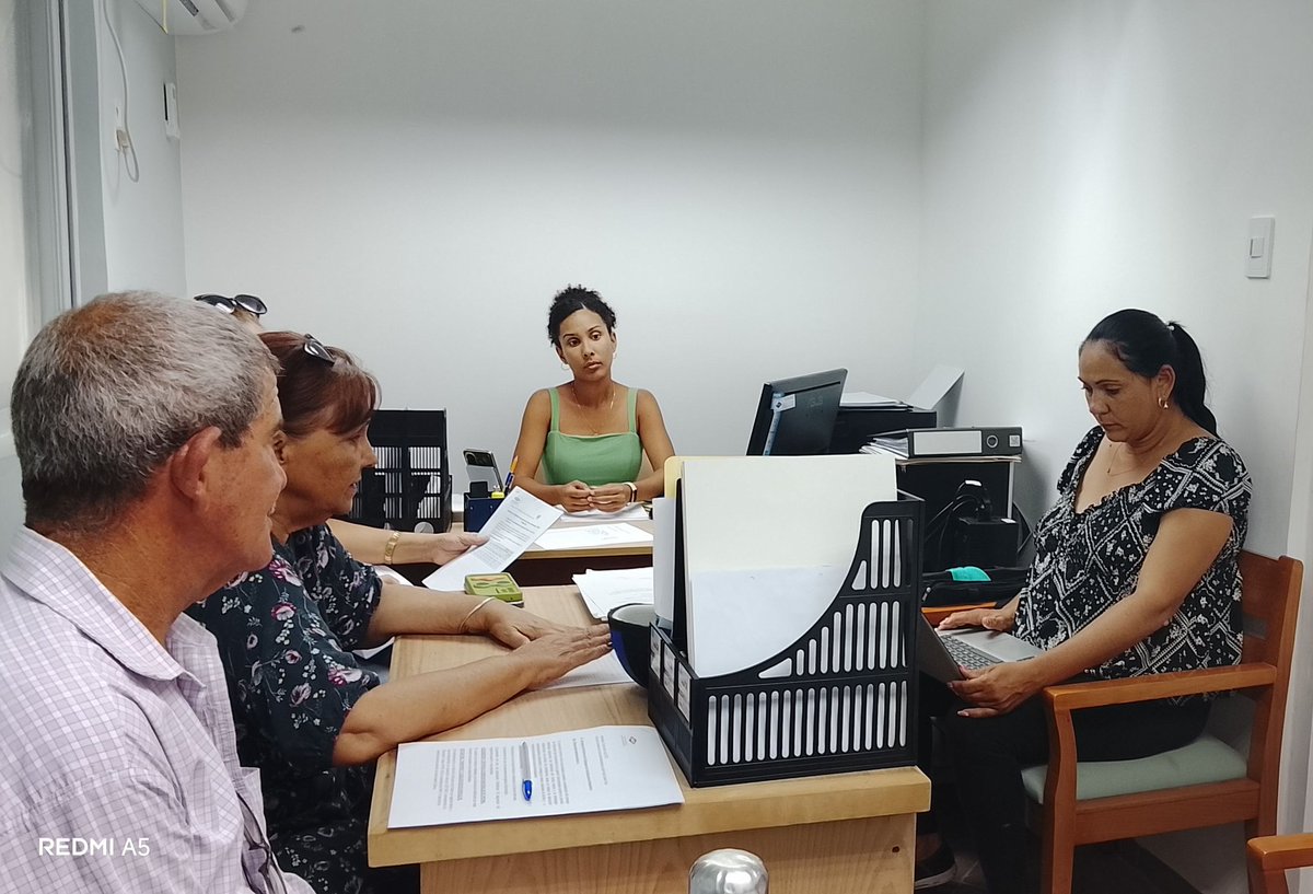 0Eliop3's tweet photo. Participamos en el Consejo de Dirección de la #DPRHARTEMISA Portadores Energéticos, Resultados económicos, controles integrales, Inversiones y atención a la población los temas abordados @AntonioRdguezR @RubioBonome @GladysArtemisa @JuanBertico #INRHCUBA #ArtemisaViveYAvanza https://t.co/jIaf6435nM