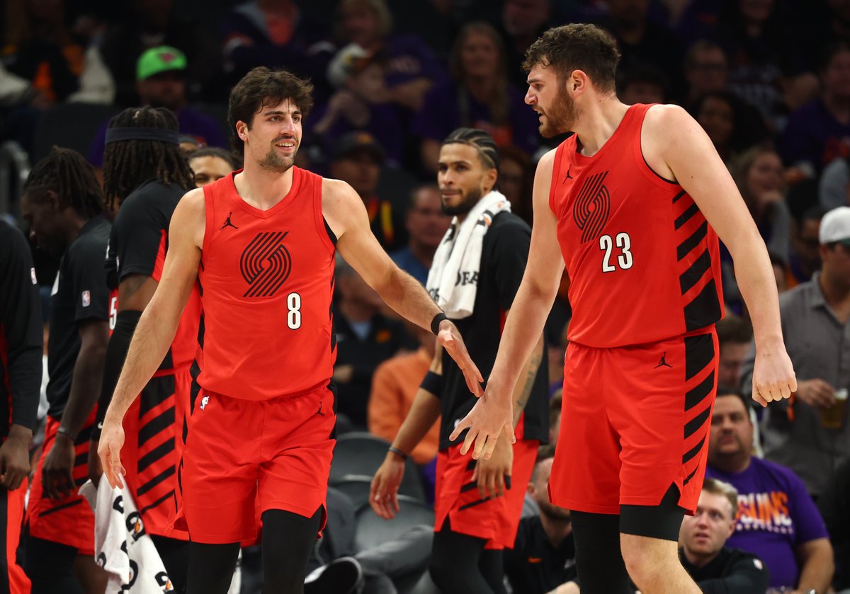 Blazers Lead tweet media