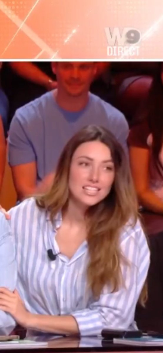 chemsier's tweet image. Delphine Wespiser - 15.04.2026

La sublime et très charmante @WespiserD lors de l'émission #TBT9 
Magnifique ! 
😍

#chemisier #blouse #satin #soie