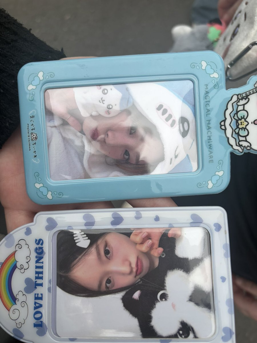 chaengsjournal's tweet photo. Guys we’ve literally only given away 2 yves freebies! In early access queue!!! https://t.co/odDoMcwUo0