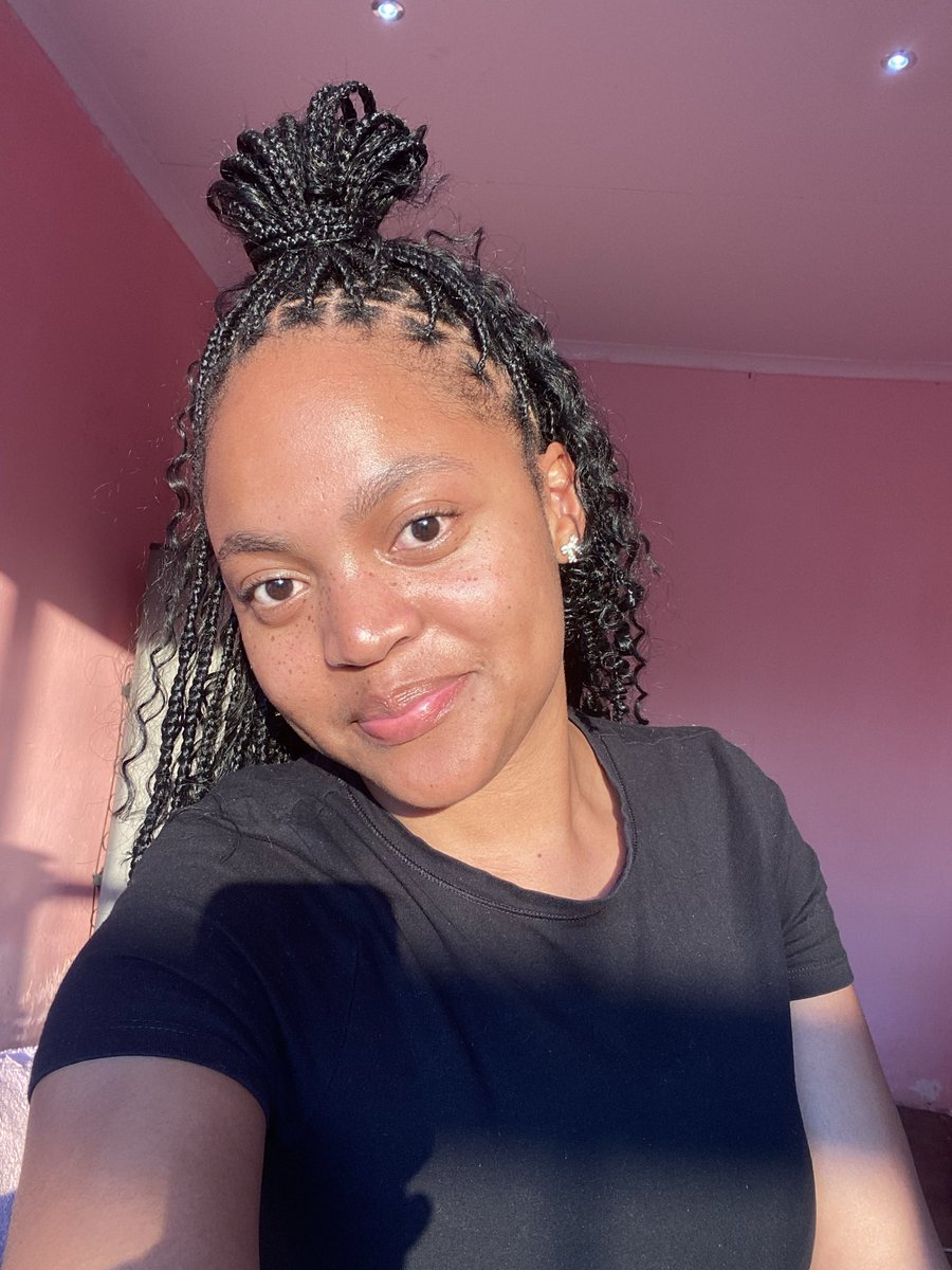 Ntsakow. tweet media