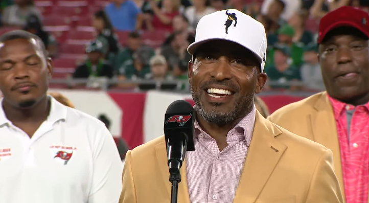 markskoljrTV's tweet image. The NFL has announced that #Bucs legend Ronde Barber will introduce some of #TampaBay's picks in next week's #NFLDraft.