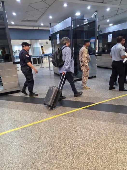 BowTiedMara tweet media