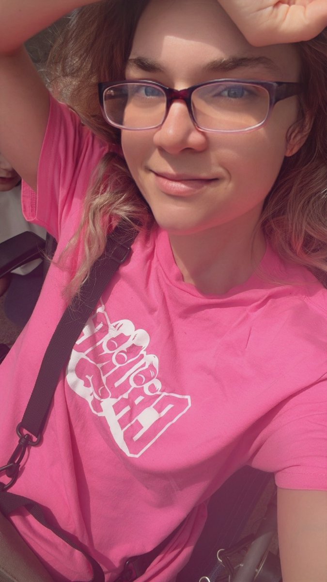 ╭༺♡༻─ Isa ─༺♡༻╯ tweet media